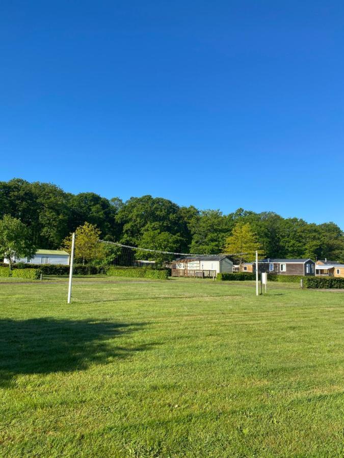 Camping De La Foret Seasonova Sillé-le-Guillaume المظهر الخارجي الصورة